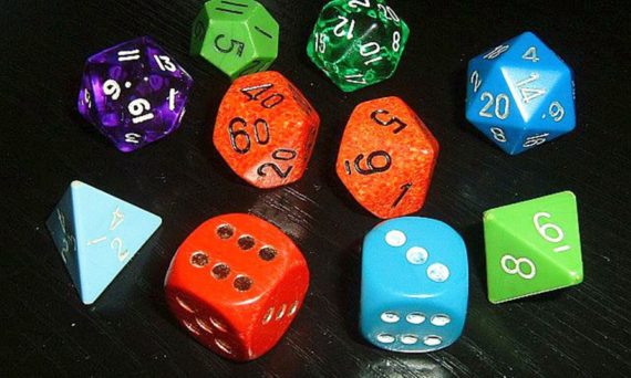 tärningar med olika färger (rollspel)