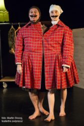 Teater Tre i stor kappa