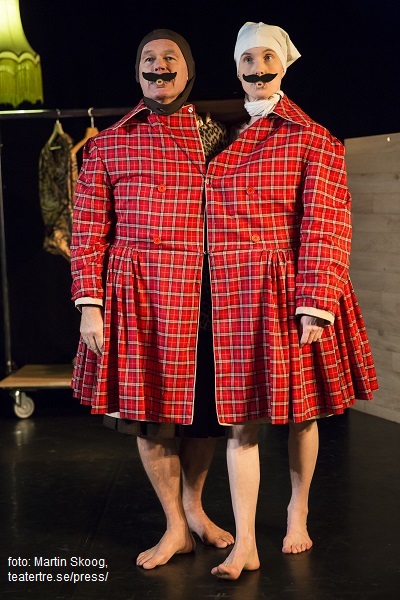 Teater Tre i stor kappa