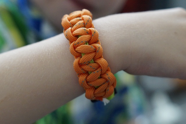 Armband i paracord