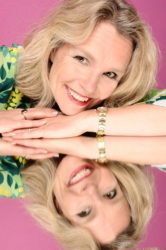 AKO på Enköpings bibliotek (dekorativ bild av Ako)