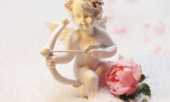 Valentin (amor med pilbåge)