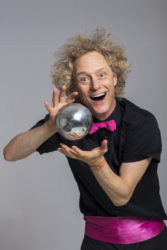 Illusionistens assistent (dekorativ trolleribild)