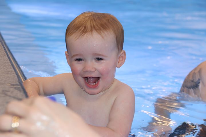 Linnéas Simskola (dekorativ bild på badande barn)