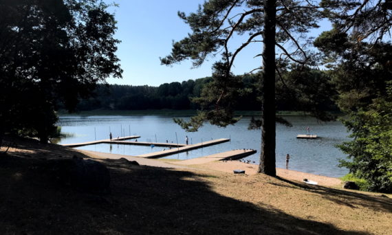 Badkartan - Foto från Lommarbadet i Norrtälje kommun (dekorativ bild)