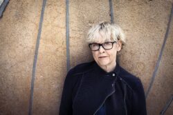 Poesi: Eva Runefelt, Ur världen (dekorativ bild)