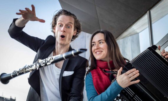 Klassisk AW: Magnus Holmander & Irina Serotyuk (dekorativ bild på musikerna tillsammans)