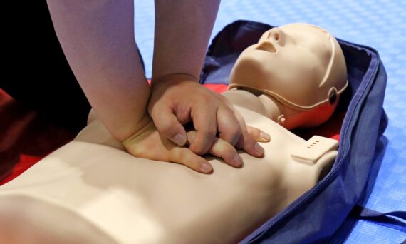 Första hjälpen - digital kurs | Röda korset